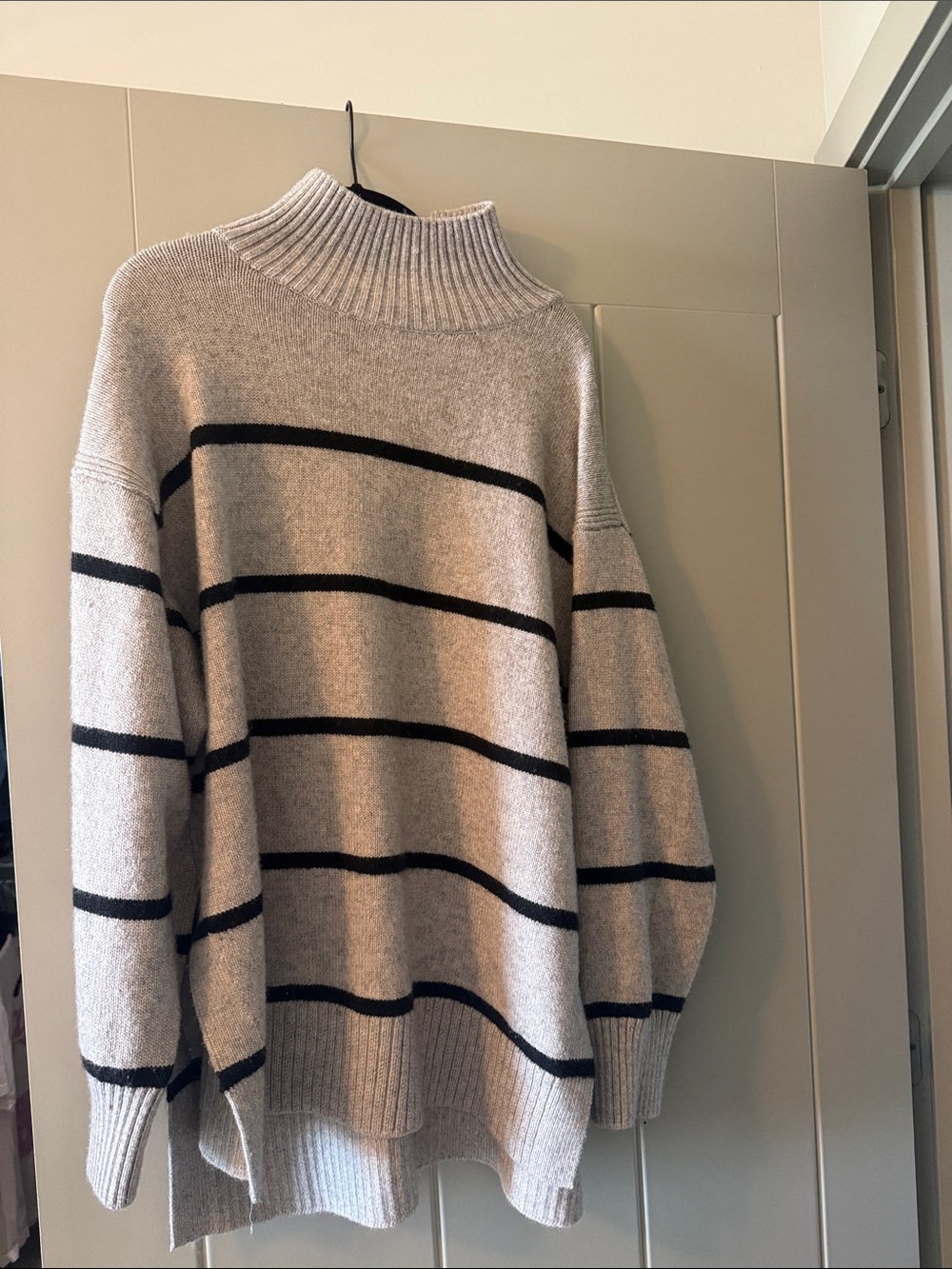 H&M Sweater